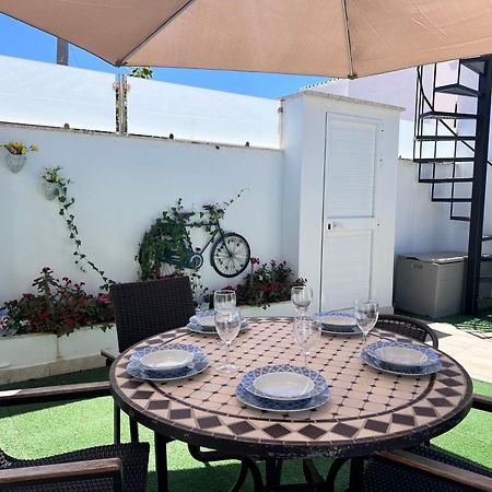 Pirata Bungalow Sea Front Estepona Exterior photo